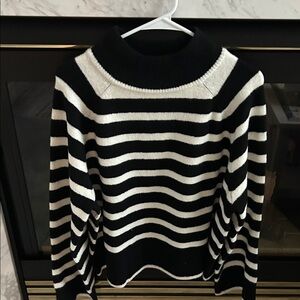 NWT: Universal Thread Black and White Striped Turtleneck Sweater. 1X.